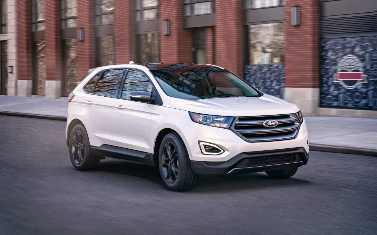 45 angle front Ford Edge Titanium 2018